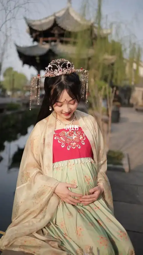 汉服孕妇照