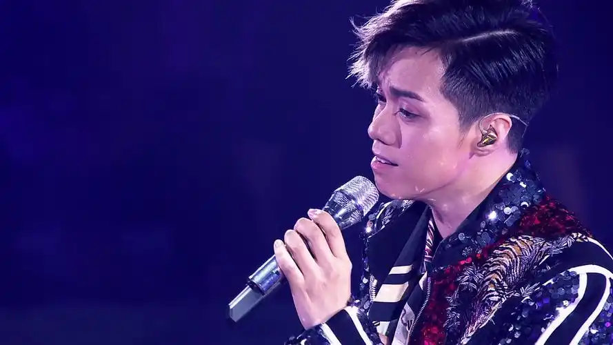 2018张敬轩hinsideout红馆演唱会30g原盘分割bluraydtshd音频