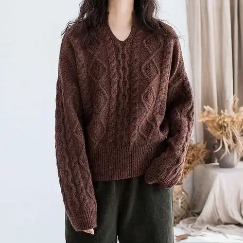 绯红云纹休闲女士棒针扭花套头毛衣