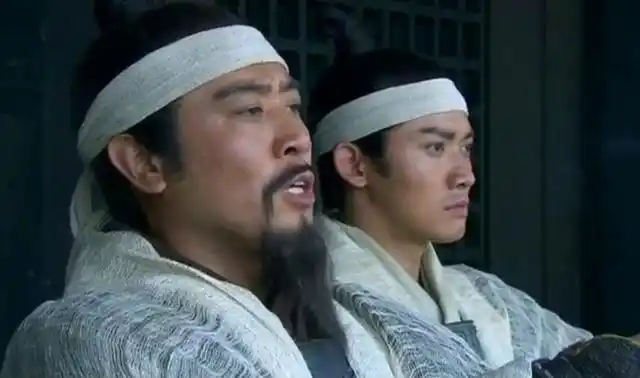 刘备不想救关羽?张飞未死,刘备就已经忍不住了,张飞一死不忍了