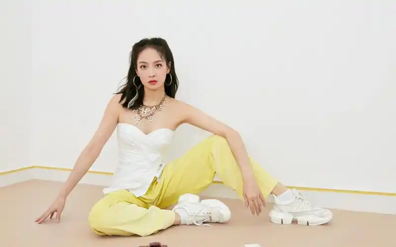 宋茜性感养眼写真图片桌面壁纸