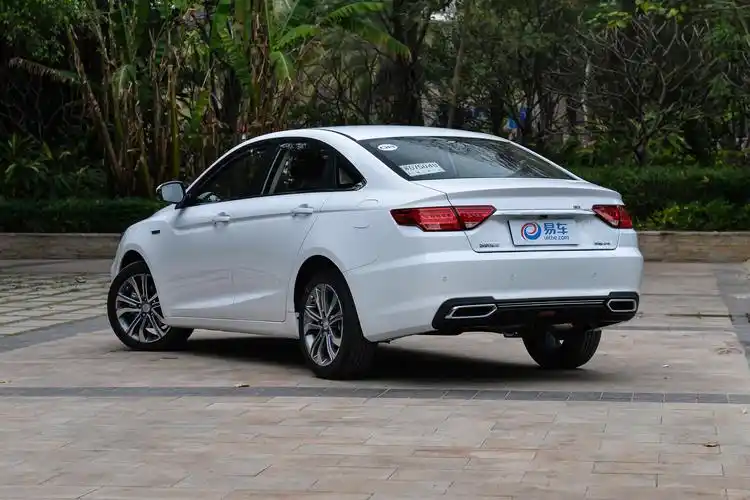 十万级家轿高性价比之选到店实拍吉利2020款帝豪gl