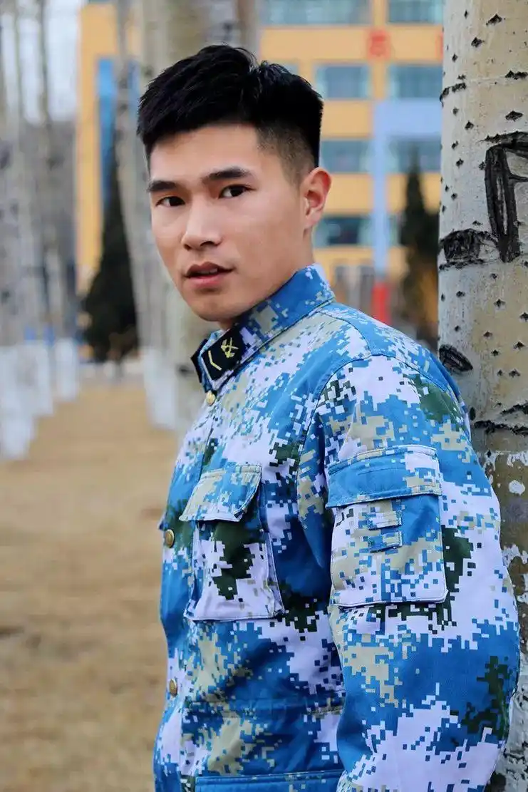 新春福利!高颜值兵哥哥军便装对比照大放送,速收藏