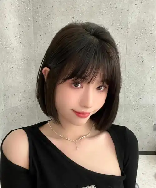 超显脸小可盐可甜短发女孩子一定要尝试