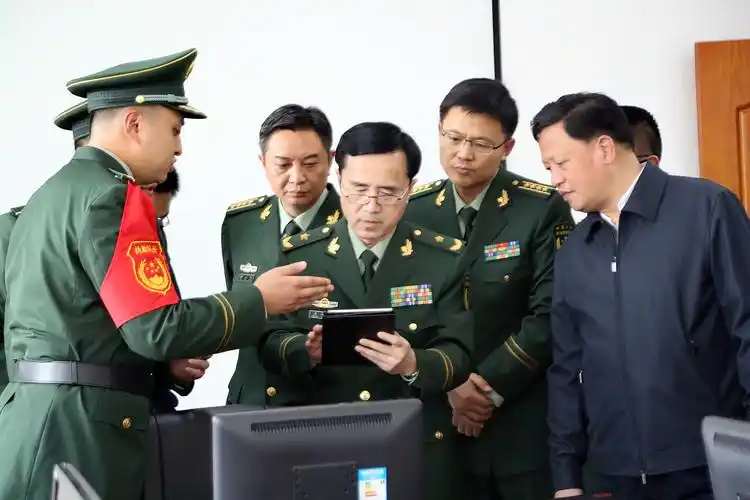 公安部消防局政委王沁林深入贵州消防部队调研指导工作