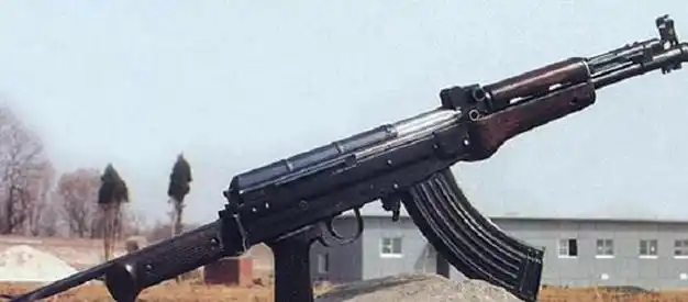 81式自动步枪是中国军队装备的一种制式步枪