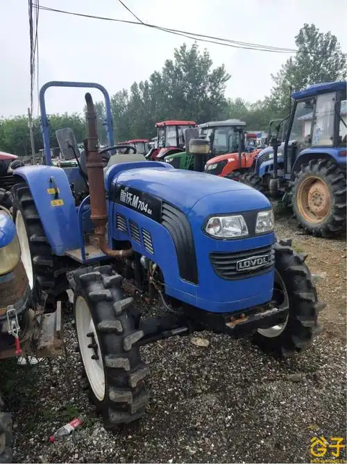 雷沃704拖拉机