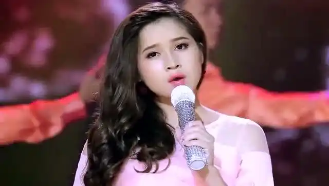 当红越南女歌手!长得很漂亮就算了!连歌声都让人陶醉