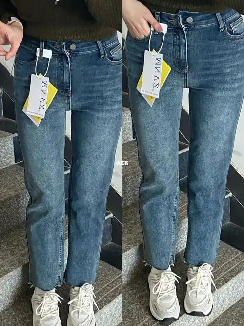 这条牛仔裤的裤脚可以卷起来也可以放下来两种穿法都很好看我很喜欢它