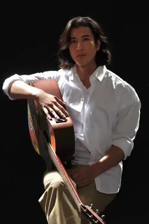 大部分网友从一开始的支持她,到现在的骂她唯利是图,而王力宏的口碑更