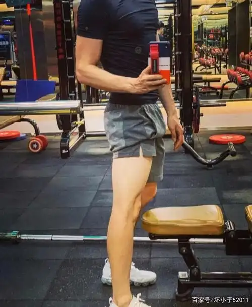 成都超可爱的健身男生,干净清爽又q弹!