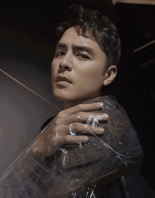 荧幕上的霸道总裁私下竟然这么暖出道多年明道还是那个少年