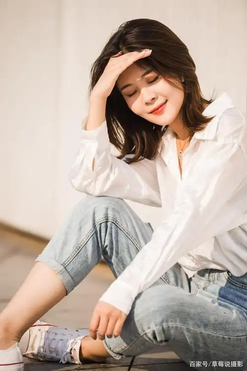 外出旅行8个拍照姿势,简约不做作,秒杀朋友圈游客照