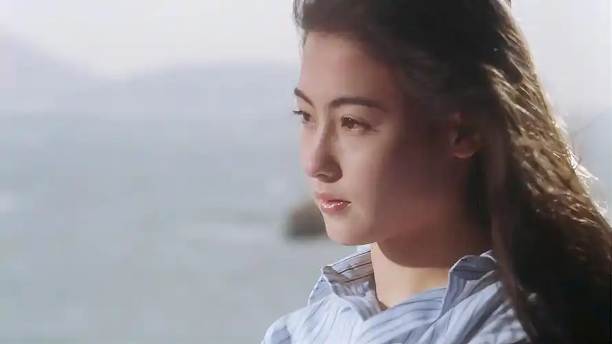 张柏芝在拍喜剧之王时,正是年轻漂亮的时候,这个镜头太美了