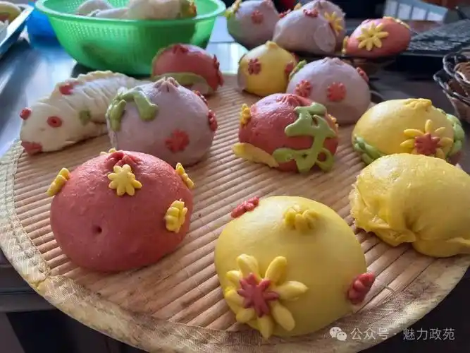 邹平市黄山街道:巧手蒸花馍 蒸出幸福年