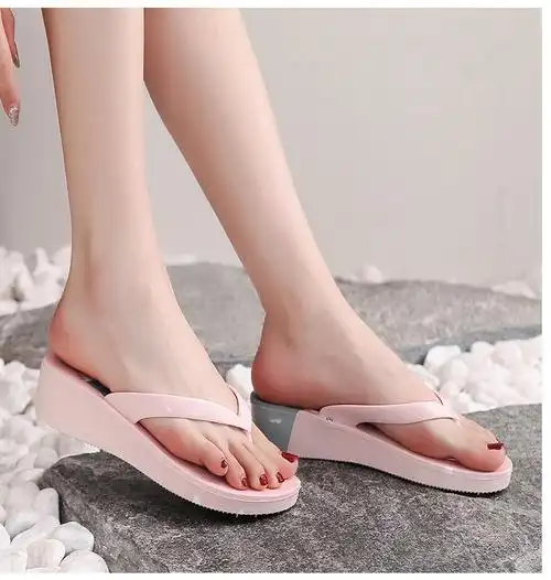 厚底网红人字拖女装坡跟夹板凉拖鞋女时尚外穿2021夏季新款女人字拖鞋