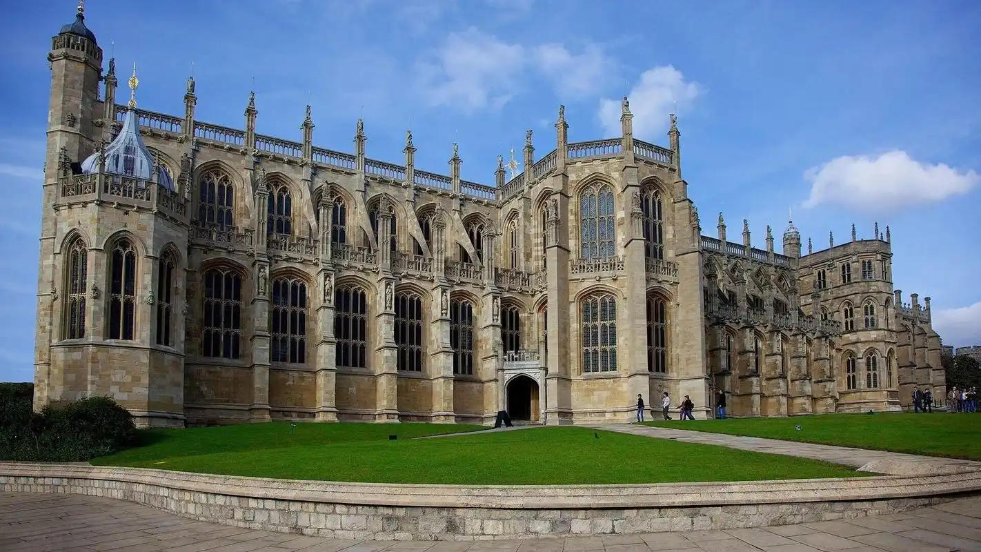 伦敦警方在伊丽莎白二世哀悼期共拘捕近70人