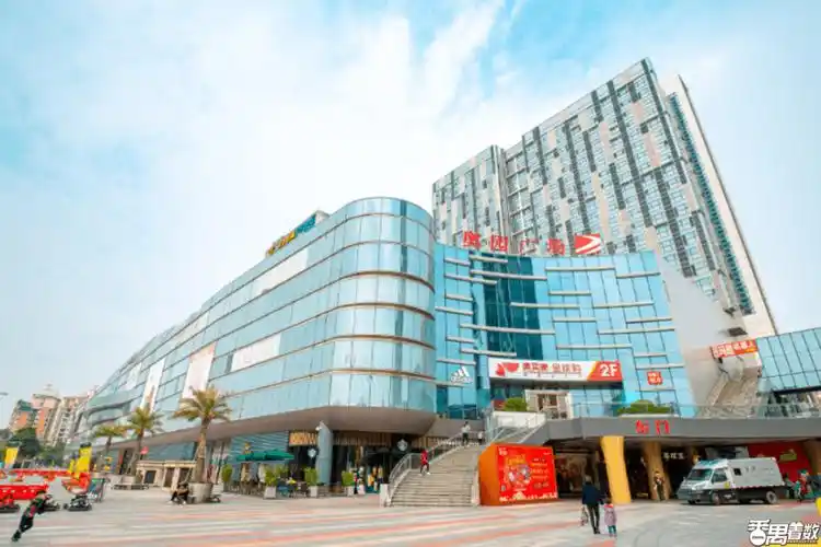 番禺奥园广场港乐之夜百人唱k企划好歌献给你