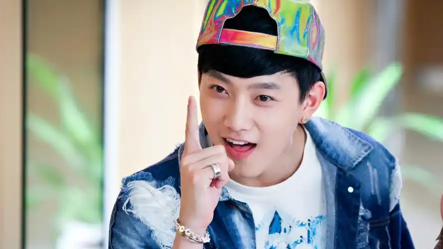 谁有范世琦的高清大图啊!急求.