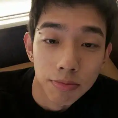 帅气的精神小伙头像 气质男头高清超酷真人图片大全_男生头像_美头网