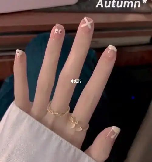 适合学生的夏日款美甲