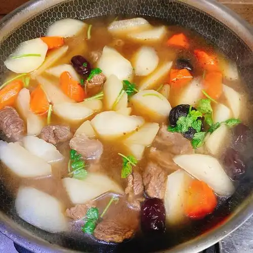 萝卜炖牛肉怎么做_萝卜炖牛肉的做法_豆果美食