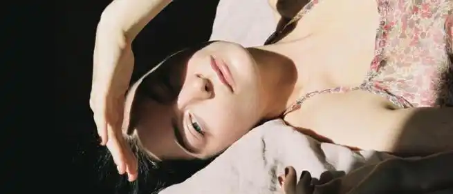 神婆#lorde#曝光回归新单solar power写真!