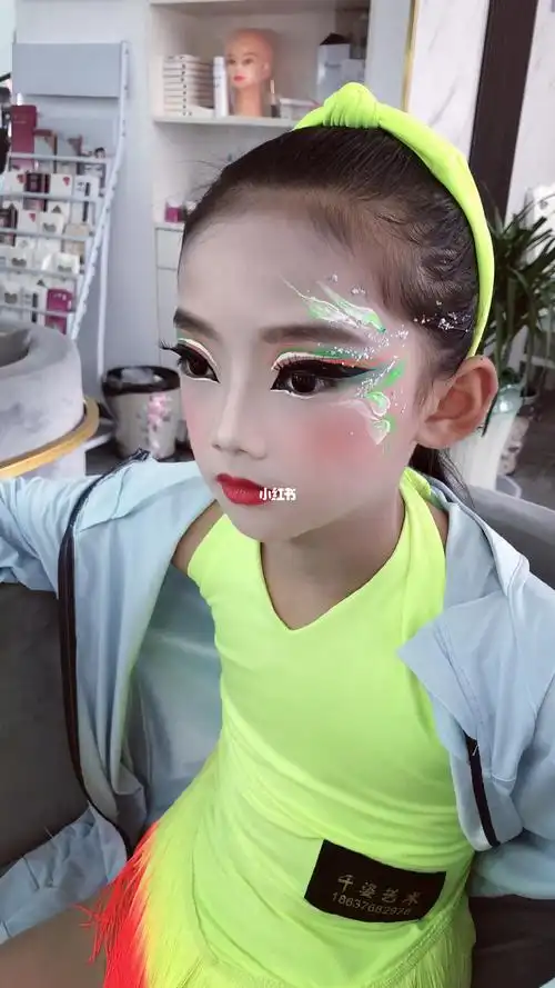儿童舞台妆拉丁创意彩绘,荧光绿搭配橘色92也太好看了叭