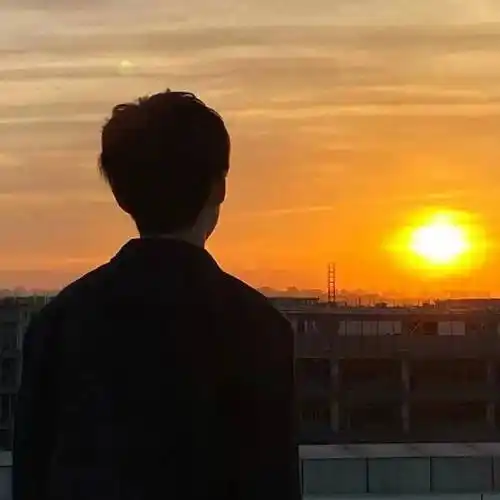 性感图片大全大图高清头像背影男人(男生头像背影帅气高清)