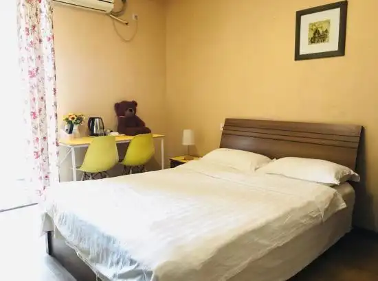 西西家庭短租公寓(郫县西华大学店)