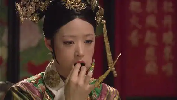 扒一扒甄嬛传里神奇的护甲特写,光看手和甲你能辨别出她们吗?