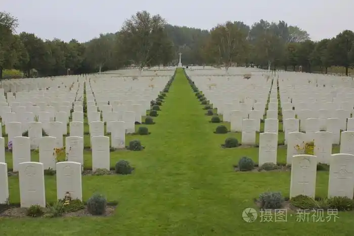 霍格陨石坑公墓,ww 我,伊佩尔