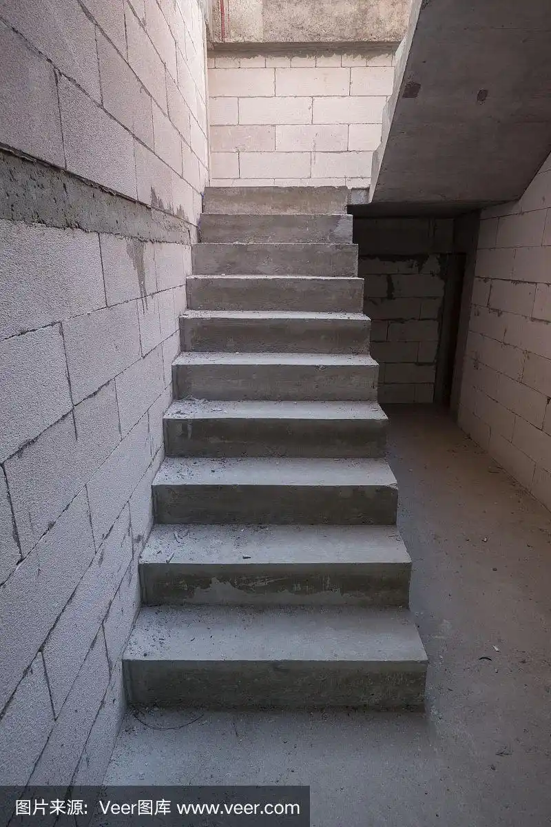住宅建筑中的楼梯水泥混凝土结构