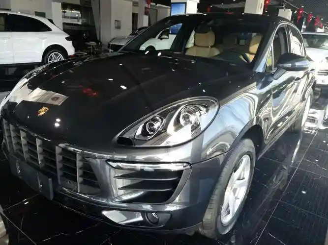 17款保时捷小卡宴五门五座2.0跑车风范越野性强