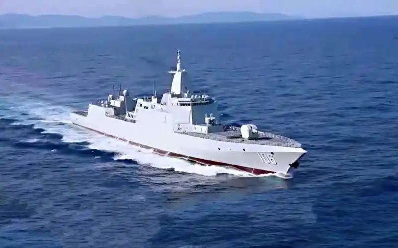 106延安舰前来报道