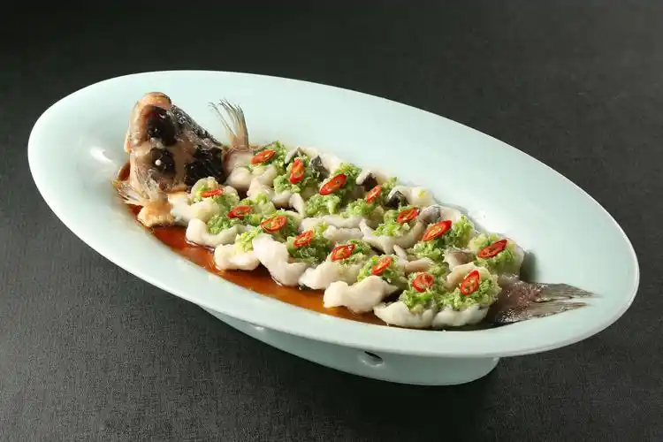 和家和淮扬菜(狗不理旗下新业态)从8月6日起5000份狮子头免费吃,见面