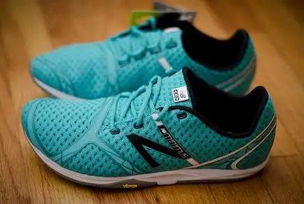 new balance 新百伦 minimus zero wr00cr 女款轻量赤足跑鞋 $39.