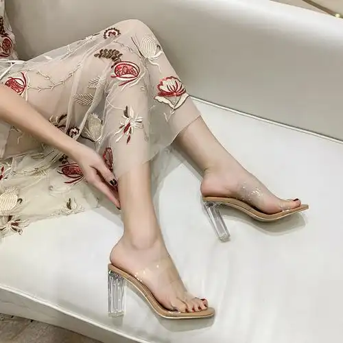 网红同款透明一字带粗跟凉拖鞋2020夏季新款性感水晶跟仙女高跟鞋
