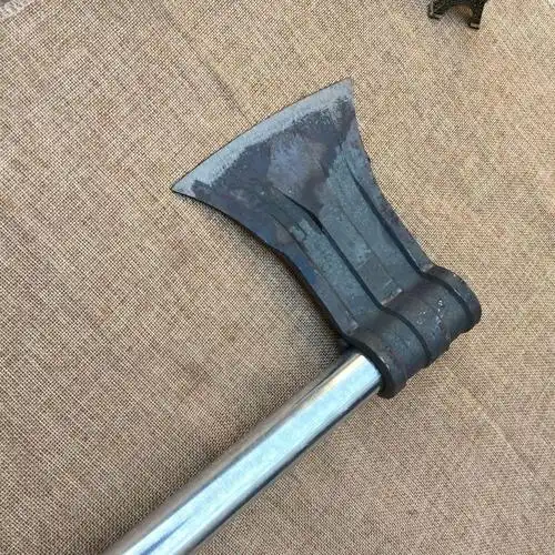 锻打铁把钢板斧头 砍斧 劈柴斧 卷库型大板斧 伐木斧