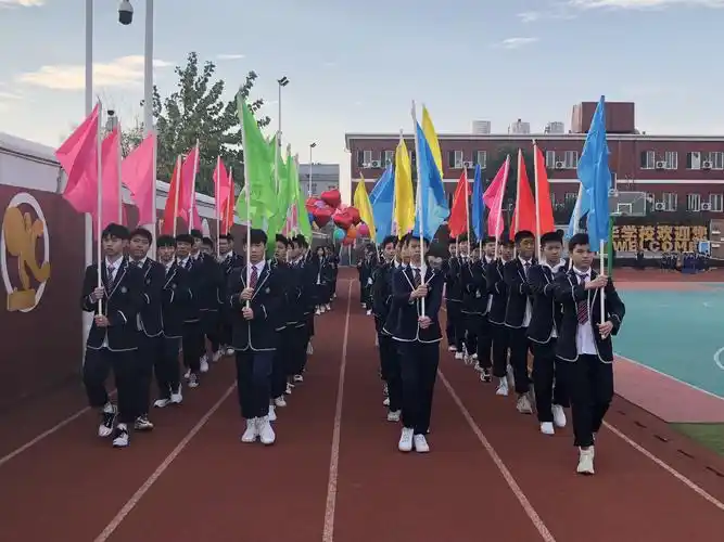 丰城市耀华学校第六届田径运动会开幕式