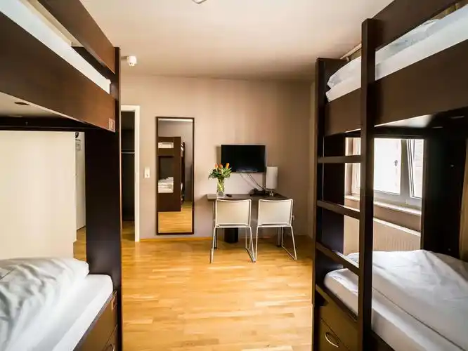 企业宿舍案例 - 东莞市振华家具有限公司