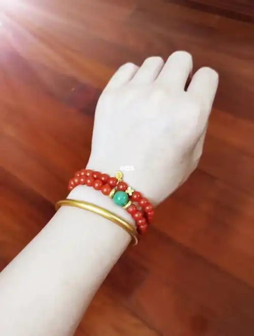 古法手镯配南红手串