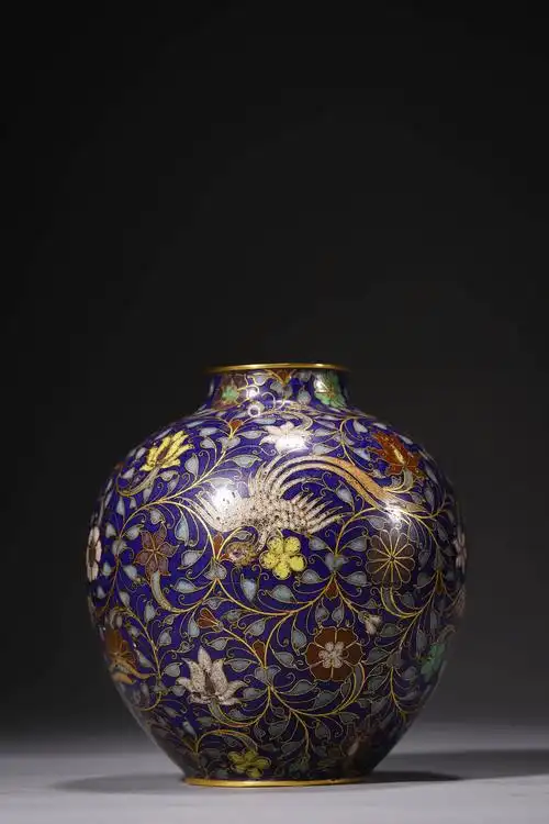 明 铜胎掐丝珐琅凤穿莲纹苹果尊