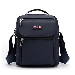 男士老人包斜包背包挎包包中年牛津男式尼龙单肩小包中老年爸爸布