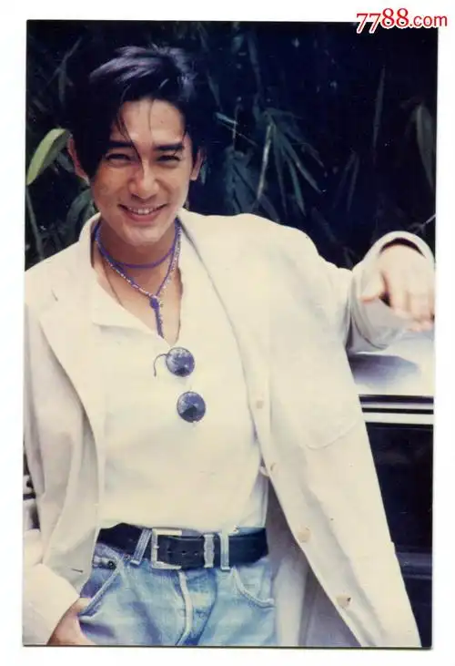 【明星照片】帅哥明星-深情影帝-梁朝伟-少见