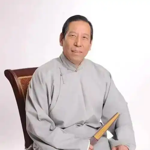 津溪桃花文化节"现场将亲临第七届曲艺新秀李岩,兰天铄相声名家佟有为