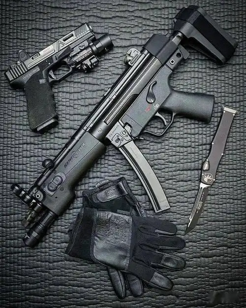 枪械美图欣赏唯有爱的感觉让人着迷唯有希望的动力催人向前