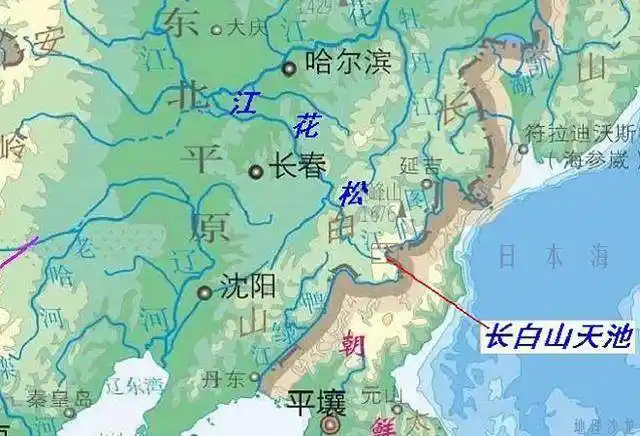 为什么在长白山的山顶上,会出现"天池"这样一个美丽的湖泊?