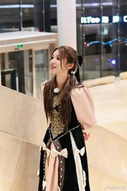 宋雨琦奔跑吧收官合照是p上去的