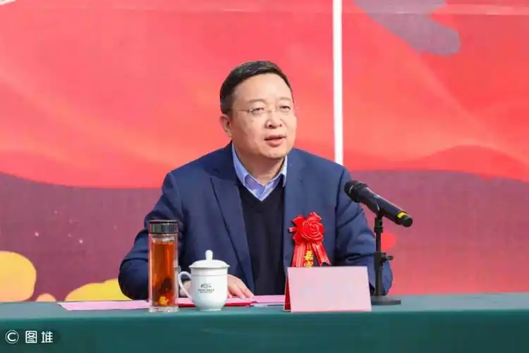 临沂市副市长张玉兰,临沂市慈善总会会长徐福田,临沂市慈善总会执行